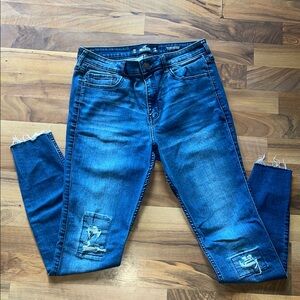 Hollister Women's Blue Distressed Skinny Jeans